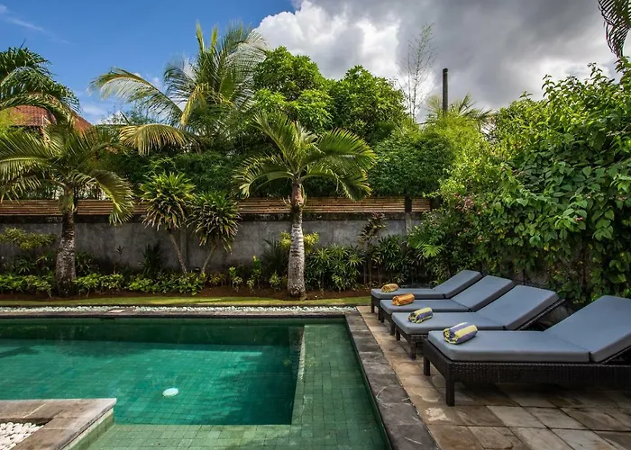 Surga Villa Seminyak (Bali)