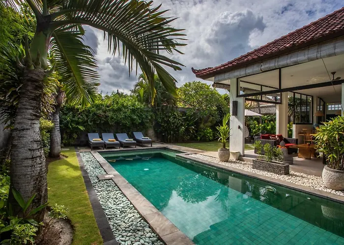 Villa Surga Seminyak (Bali)